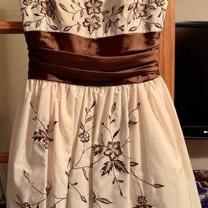 Young tween strapless dress.